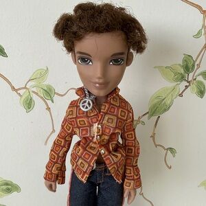 Y2K Bratz Boys Dylan Doll  Peace Sign and Jeans